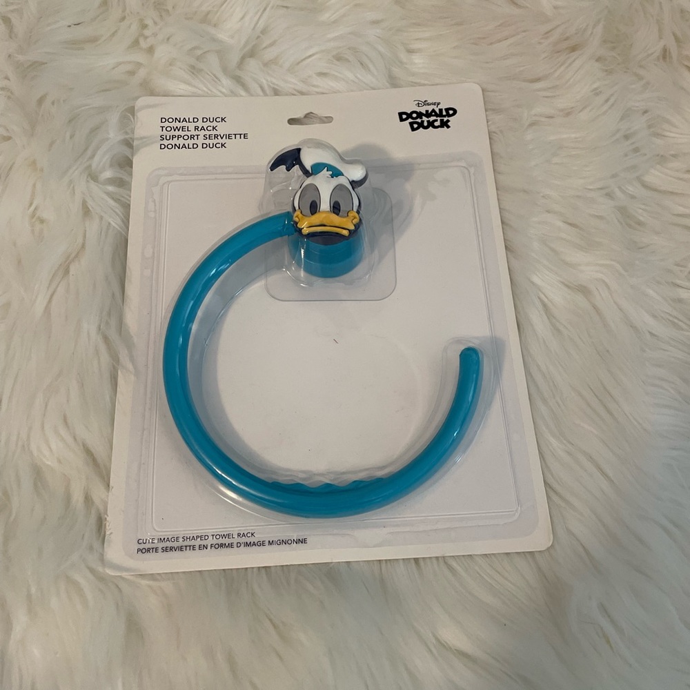 🌟10/$10 NEW Miniso x Disney Donald Duck Towel Rack